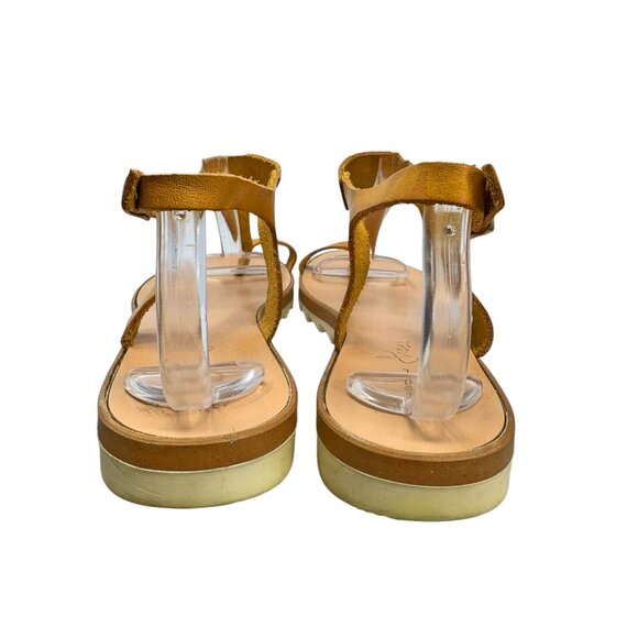 TOSCA BLU Leather Toe Ring Thong Sandals - Picture 7 of 11